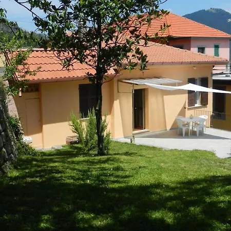 Casa Nel Della Val Di Vara *