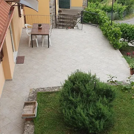 Casa Nel Della Val Di Vara Feriehus
